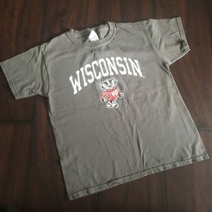 3/$12 Wisconsin Badger T-shirt Youth Small